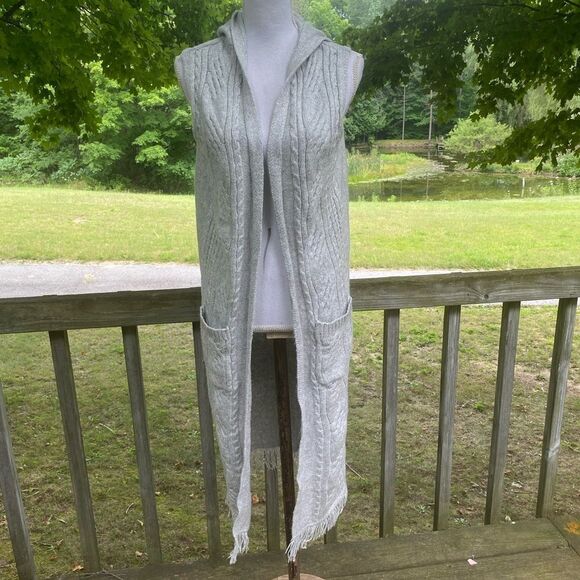 Cupcakes & Cashmere Grey Fringe Cardigan Knitted Boho Hippie Maxi Sweater Sz Sm - Picture 1 of 8